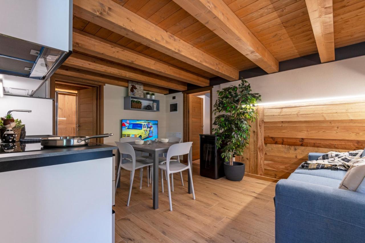 Maison Marcoz - Appartamenti Vacanze Этрубль Экстерьер фото