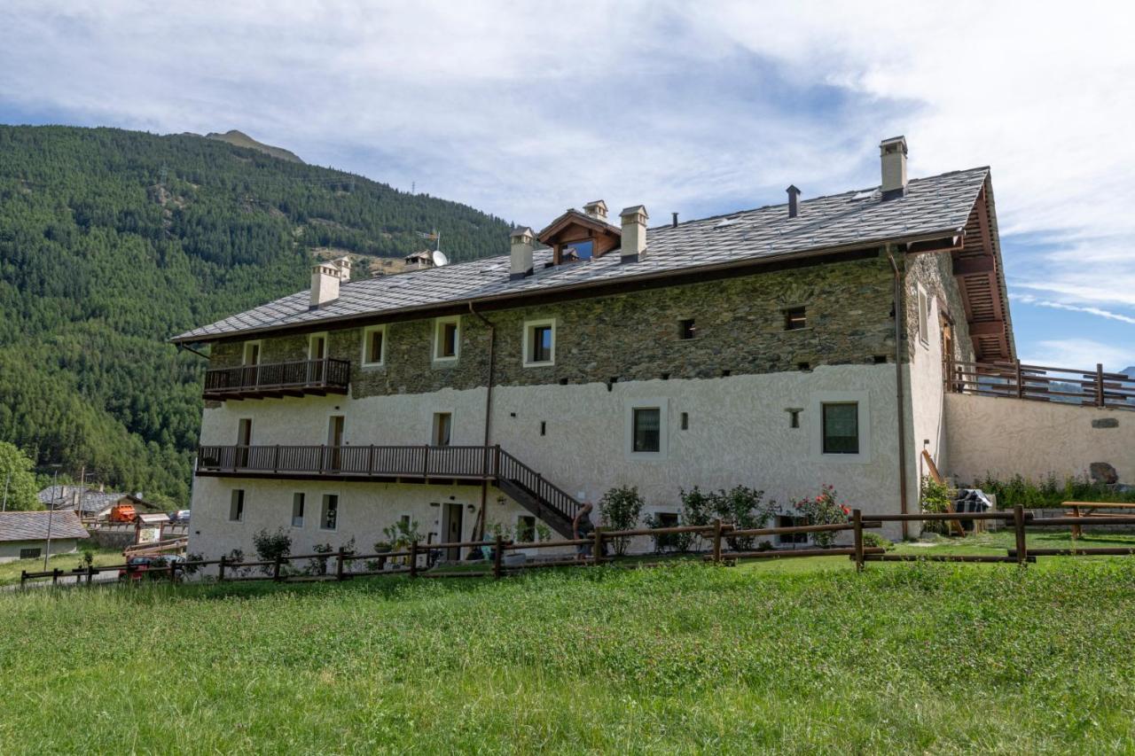 Maison Marcoz - Appartamenti Vacanze Этрубль Экстерьер фото