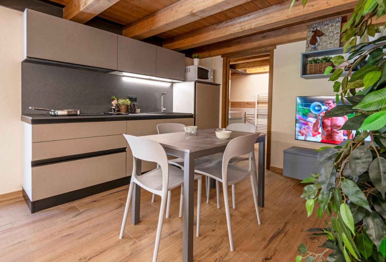 Maison Marcoz - Appartamenti Vacanze Этрубль Экстерьер фото