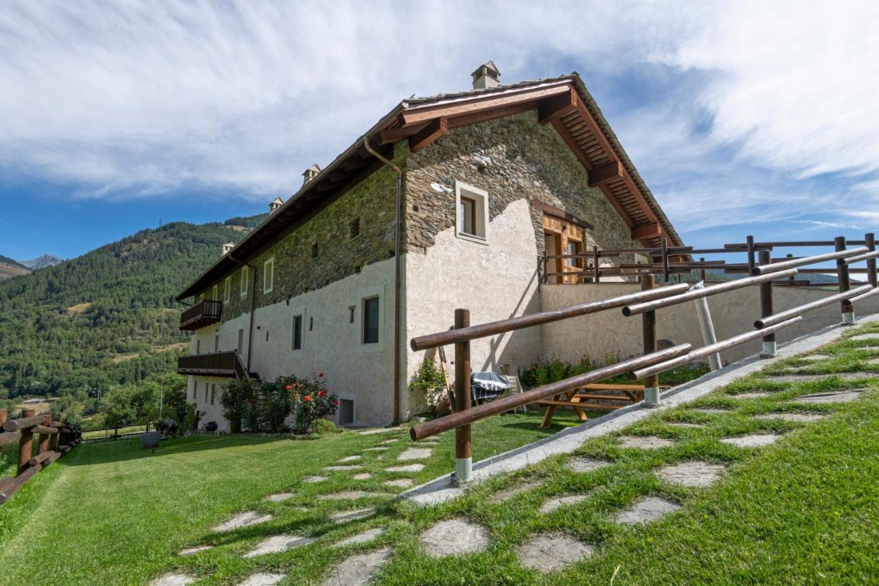 Maison Marcoz - Appartamenti Vacanze Этрубль Экстерьер фото