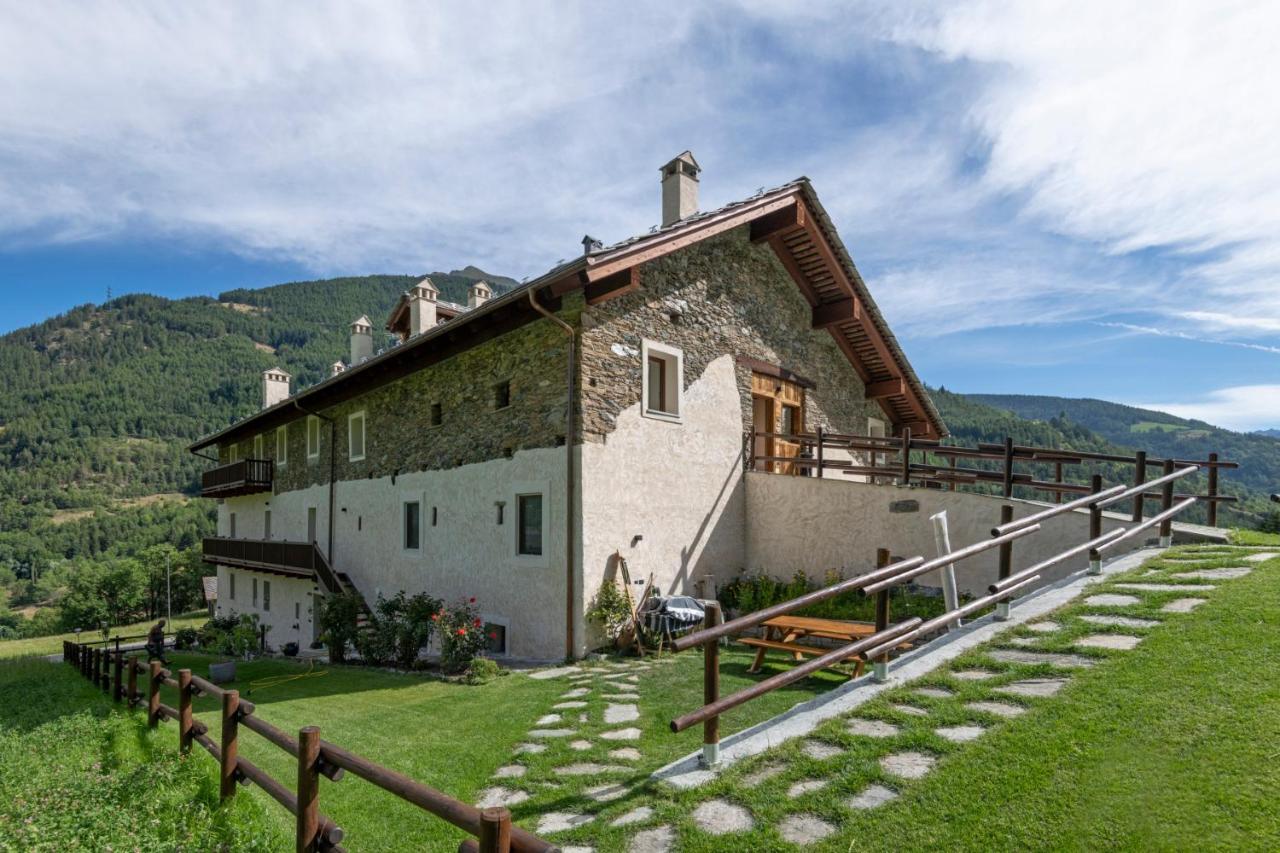 Maison Marcoz - Appartamenti Vacanze Этрубль Экстерьер фото