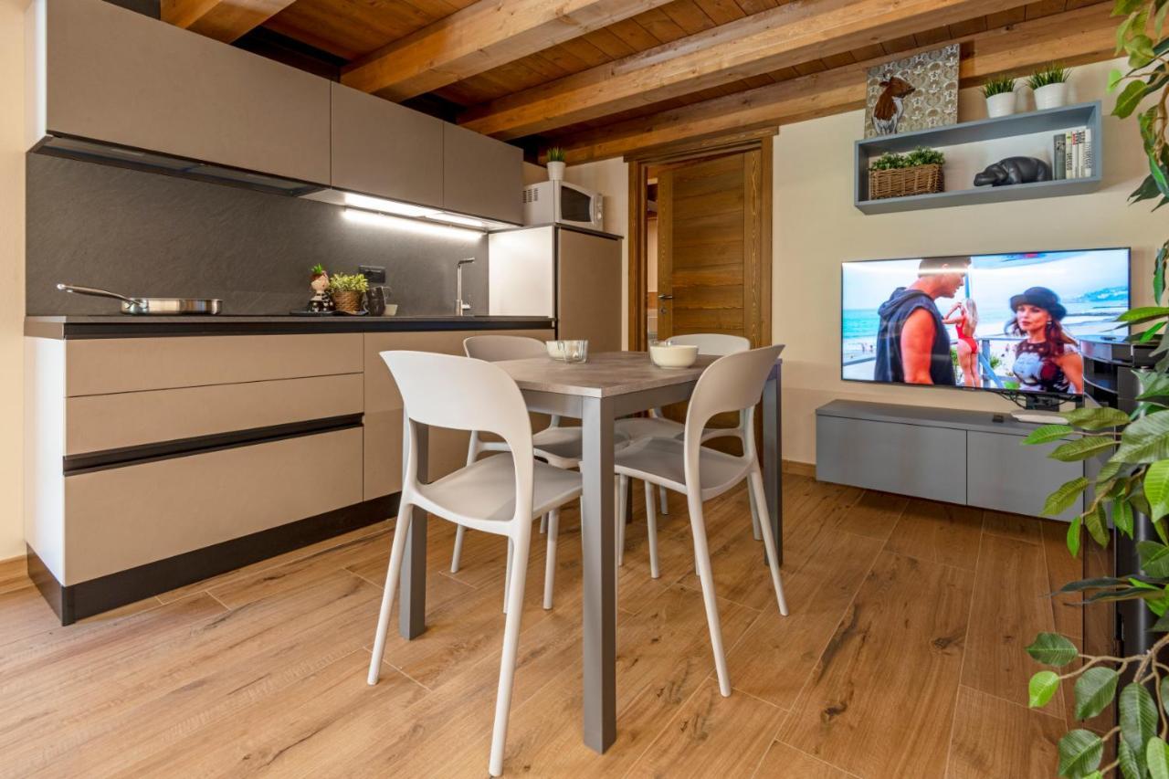 Maison Marcoz - Appartamenti Vacanze Этрубль Экстерьер фото