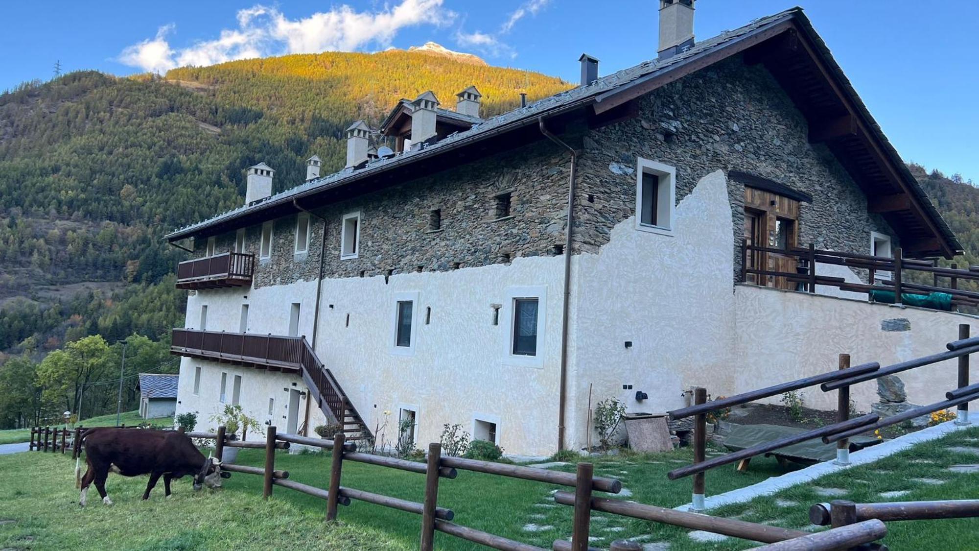 Maison Marcoz - Appartamenti Vacanze Этрубль Экстерьер фото